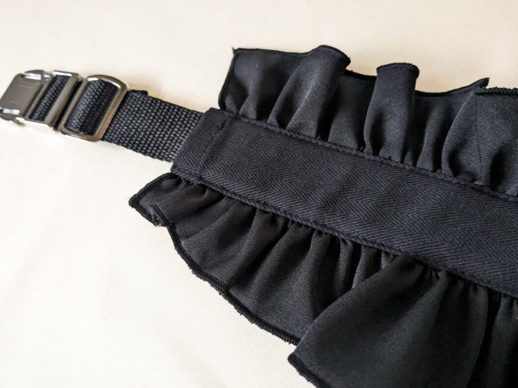 DŌRA | Versatile Ruffled Bag - BLACK