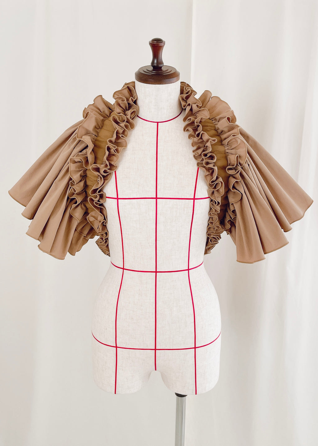 DŌRA NŌVA | Ruffled Hidden Bag - KHAKI