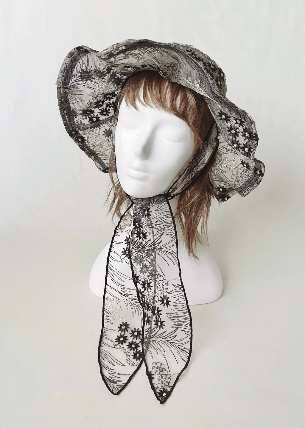 Astera Black | Embroidered Lace Veil Hat