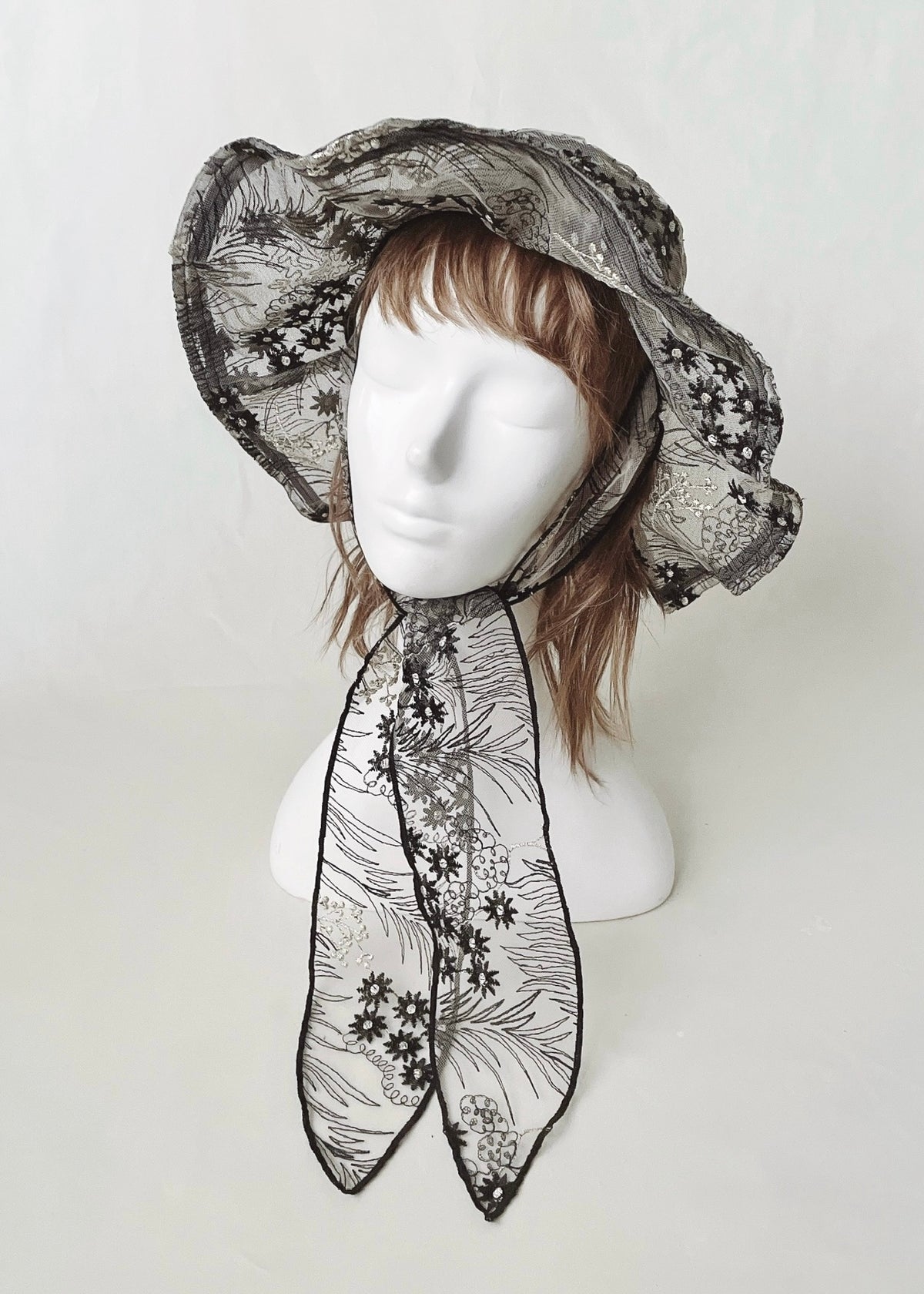 Astera Black | Embroidered Lace Veil Hat