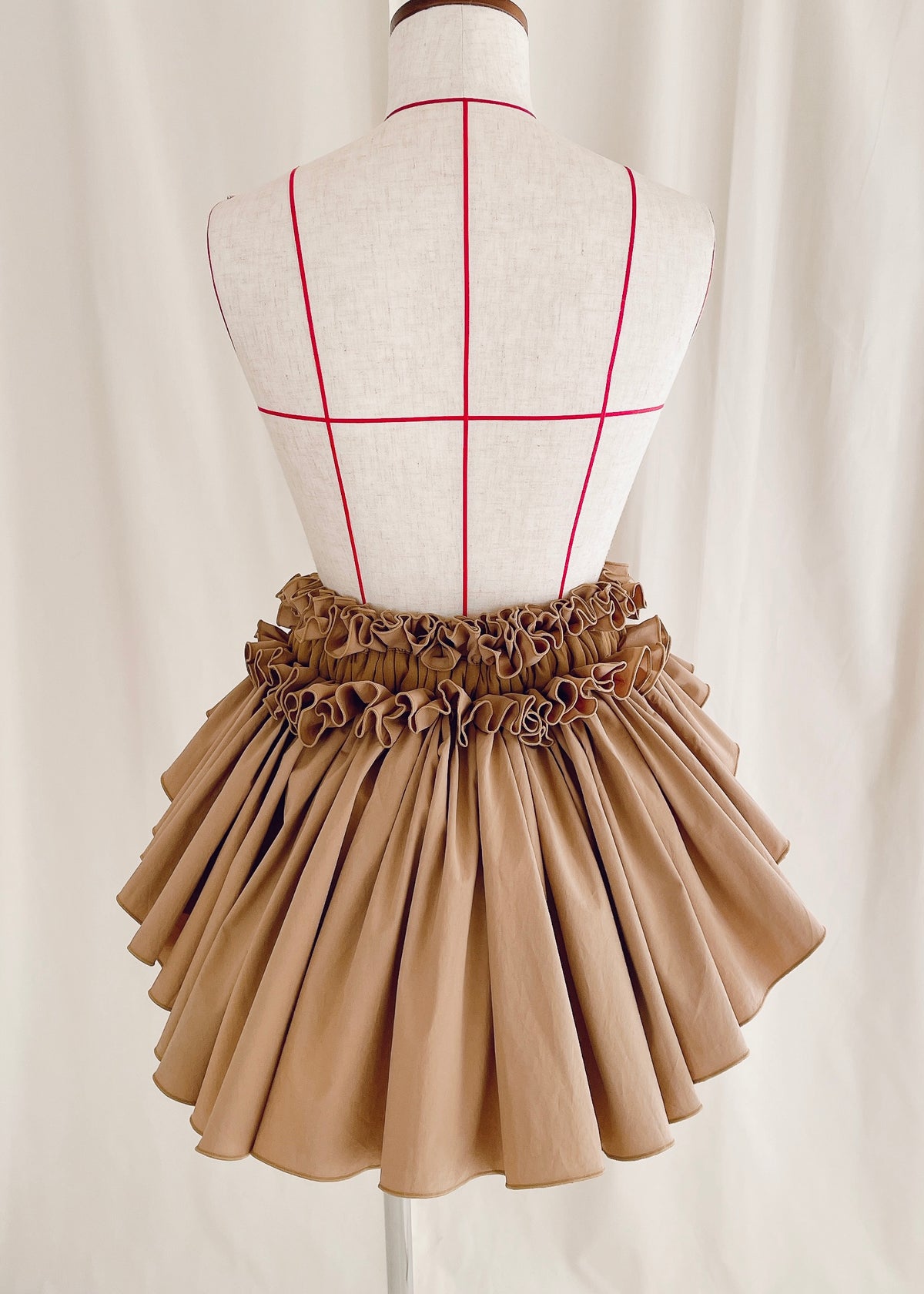 DŌRA NŌVA | Ruffled Hidden Bag - KHAKI
