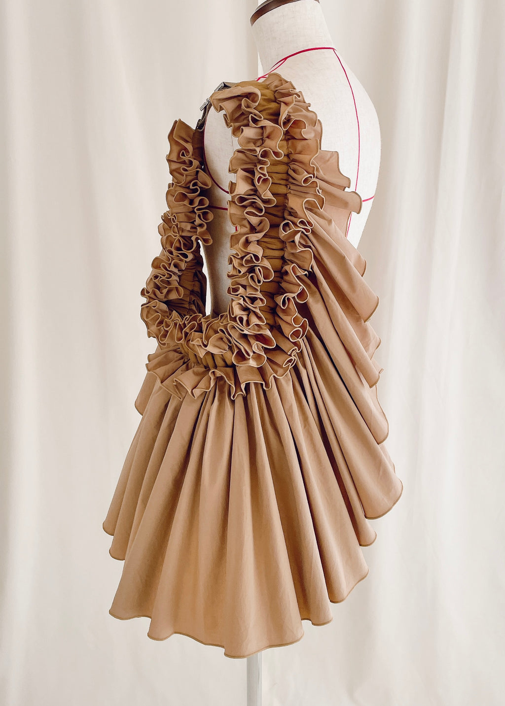 DŌRA NŌVA | Ruffled Hidden Bag - KHAKI