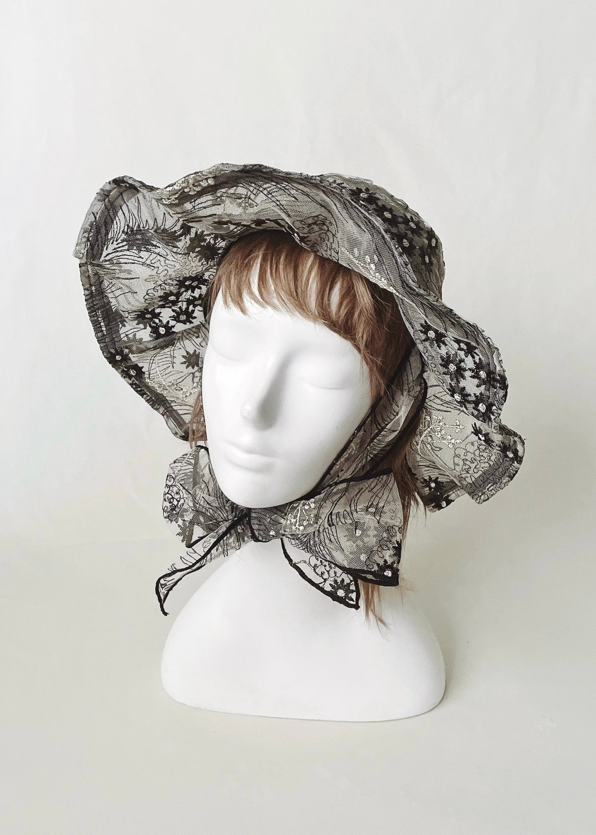 Astera Black | Embroidered Lace Veil Hat