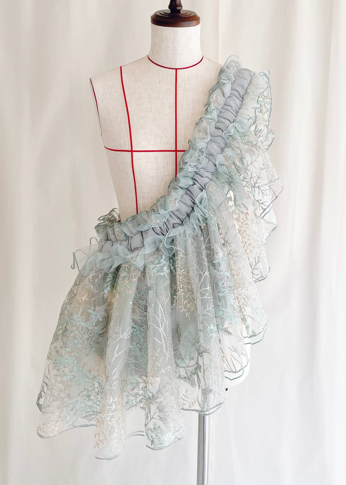 DŌRA GYPSA | Ruffled Hidden Bag - MIST GREEN