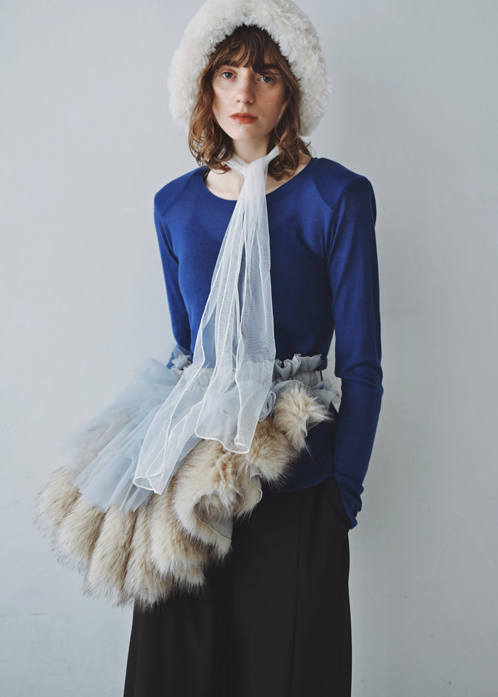 DŌRA VORAN | Fur-Ruffled Hidden Bag - BLUE FOX