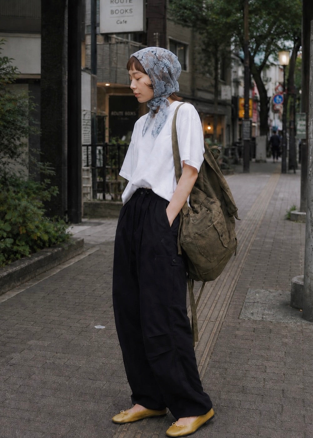 Anemone | Embroidred Lace Veil Hood
