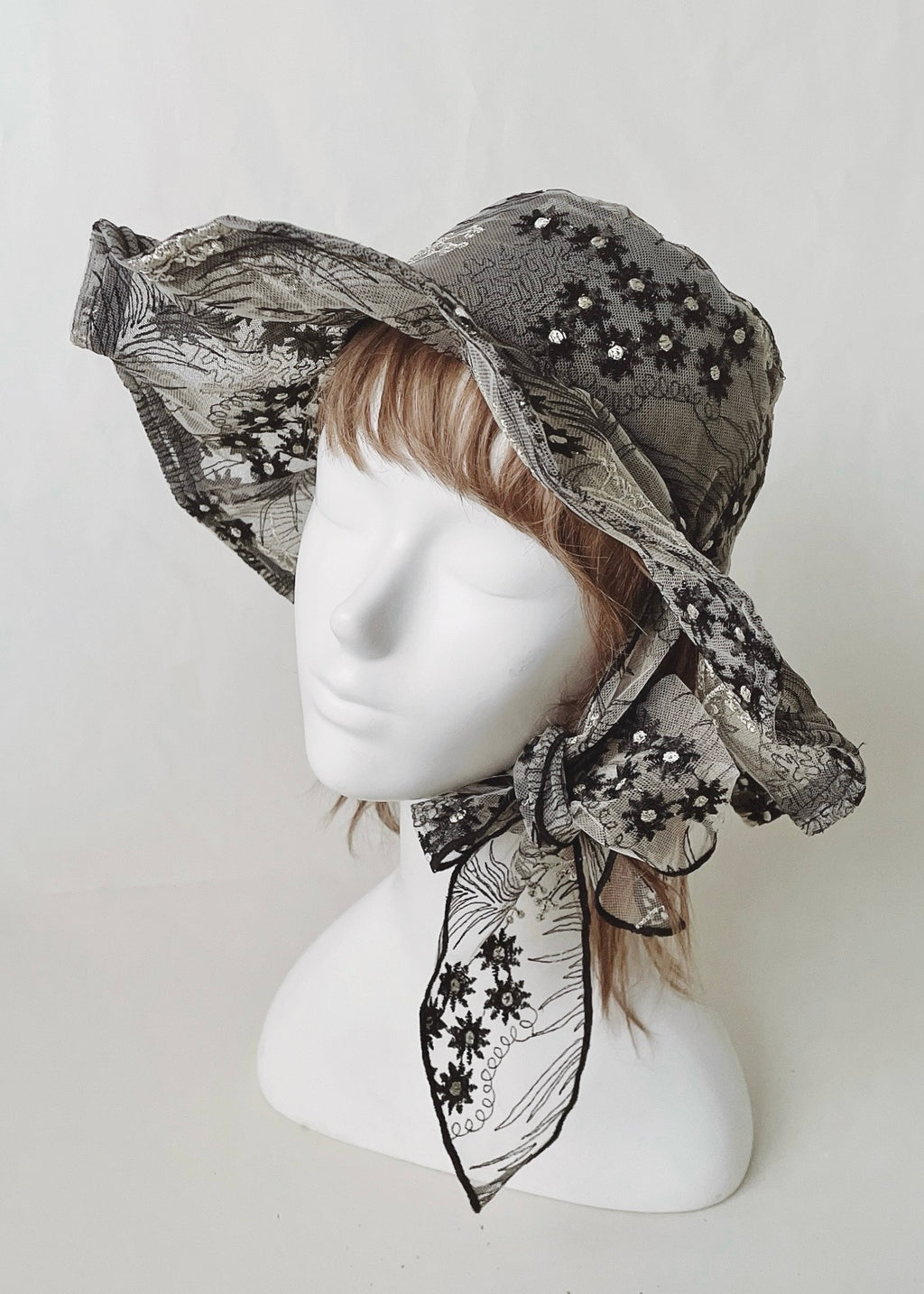 Astera Black | Embroidered Lace Veil Hat