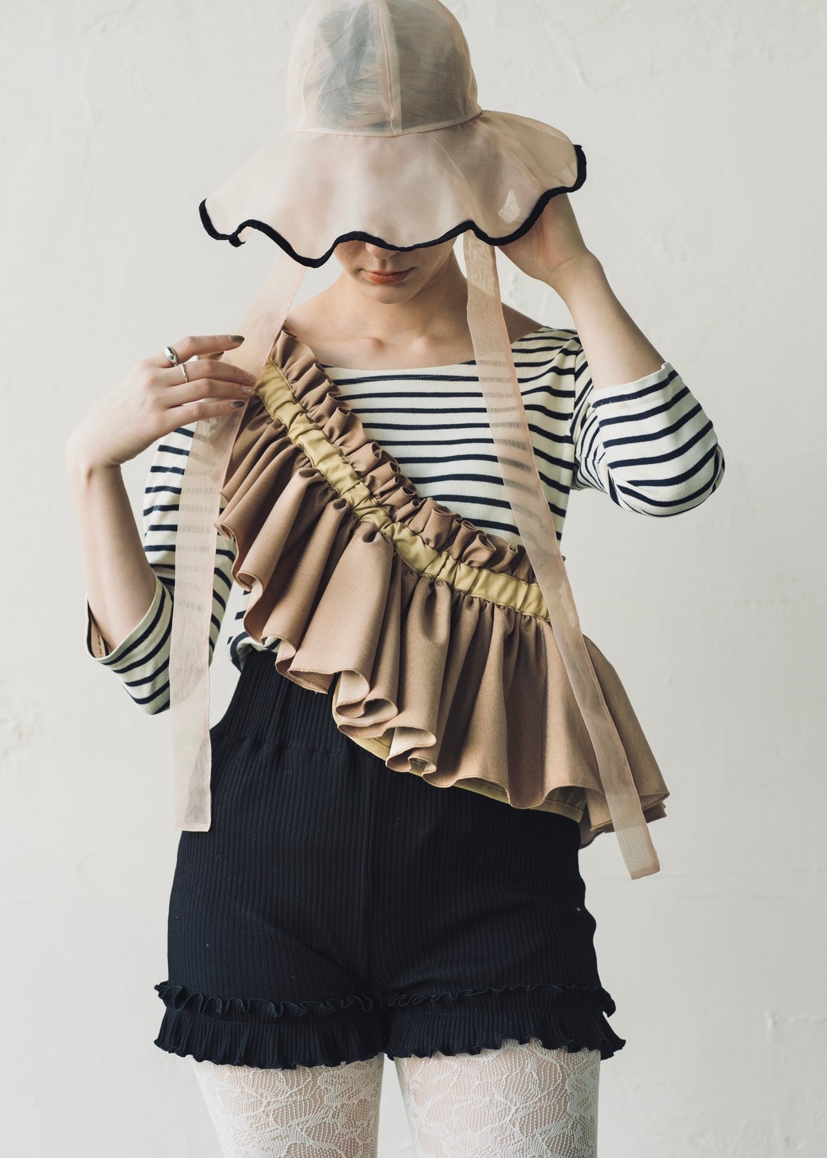 DŌRA | Versatile Ruffled Bag - SAND