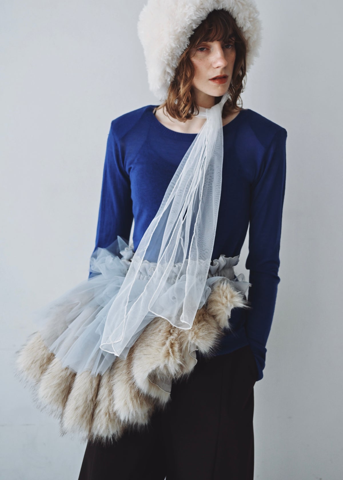 DŌRA VORAN | Fur-Ruffled Hidden Bag - BLUE FOX