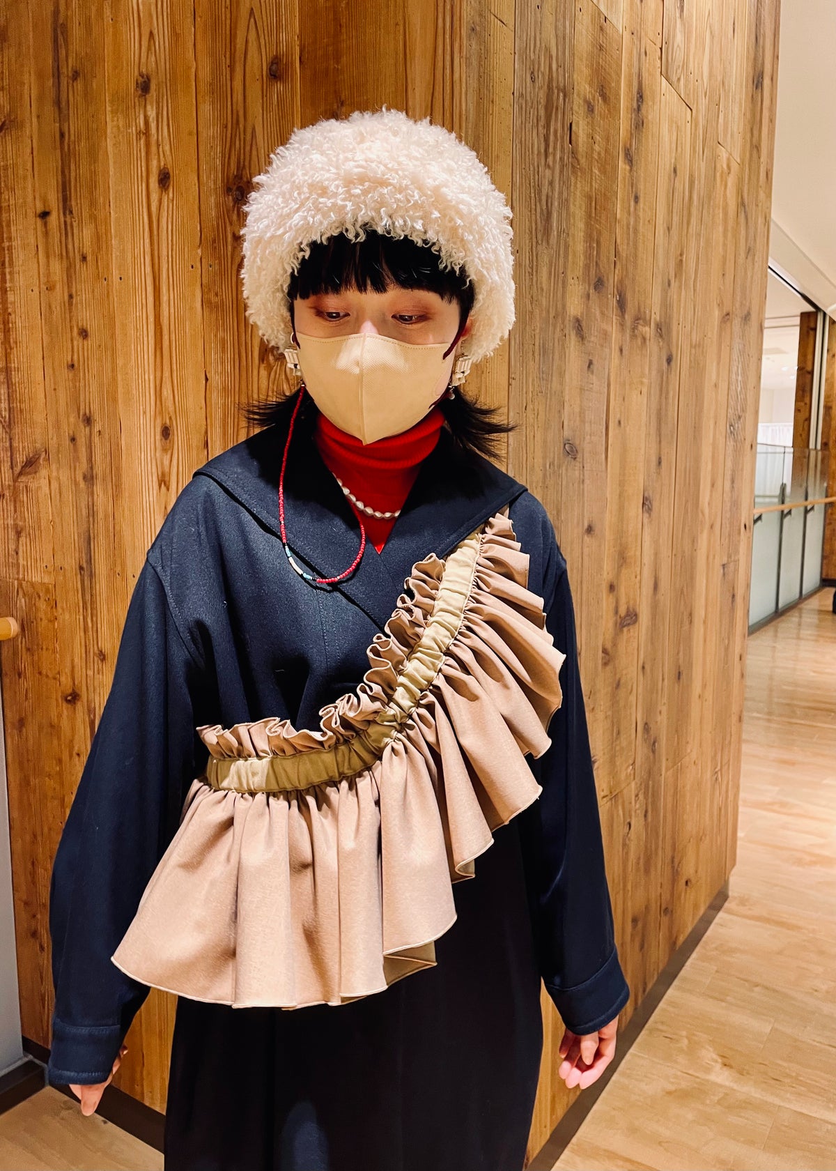 DŌRA | Versatile Ruffled Bag - SAND