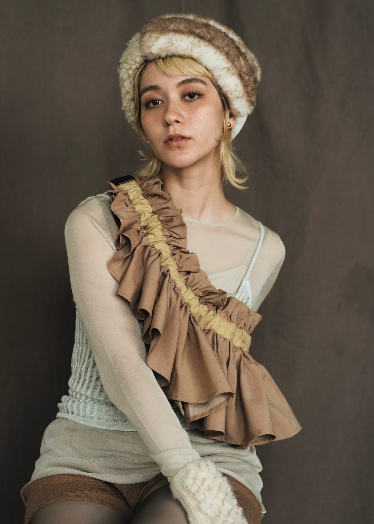 DŌRA | Versatile Ruffled Bag - SAND