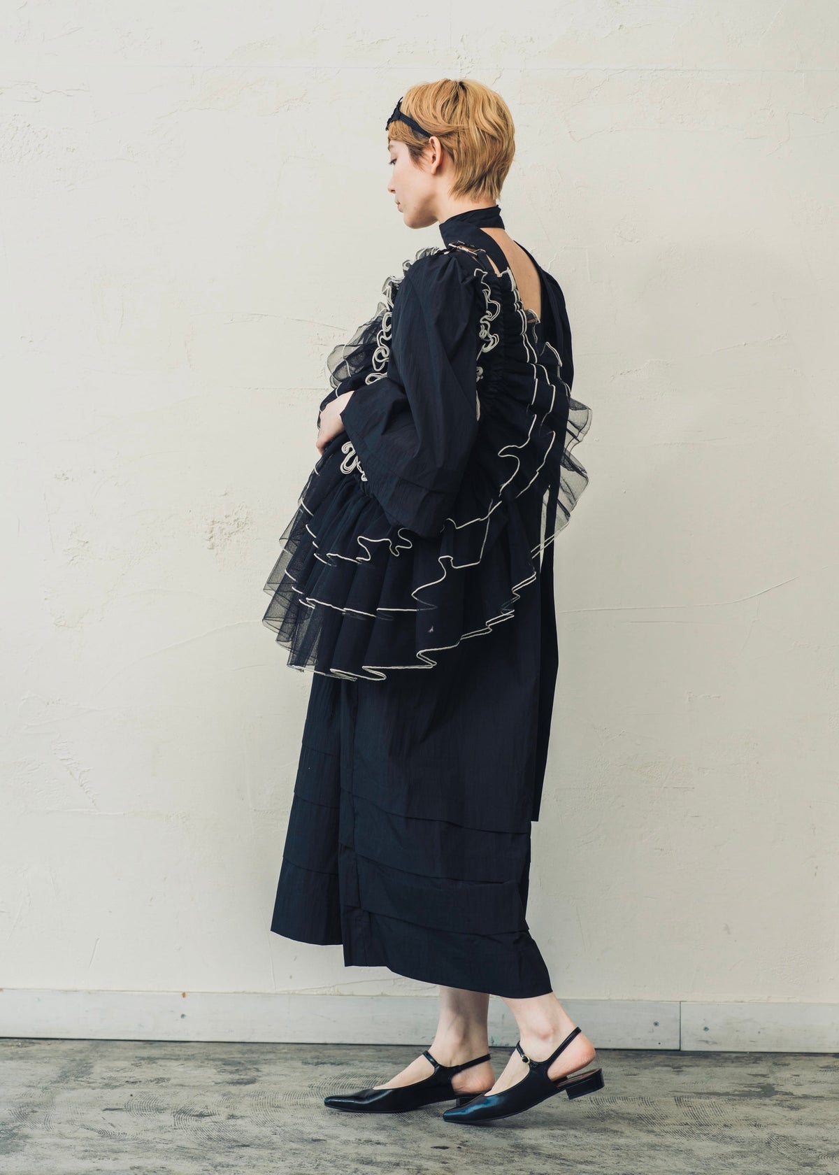 DŌRA TIER Maxi | Ruffled Hidden Bag - MELLOW BLACK
