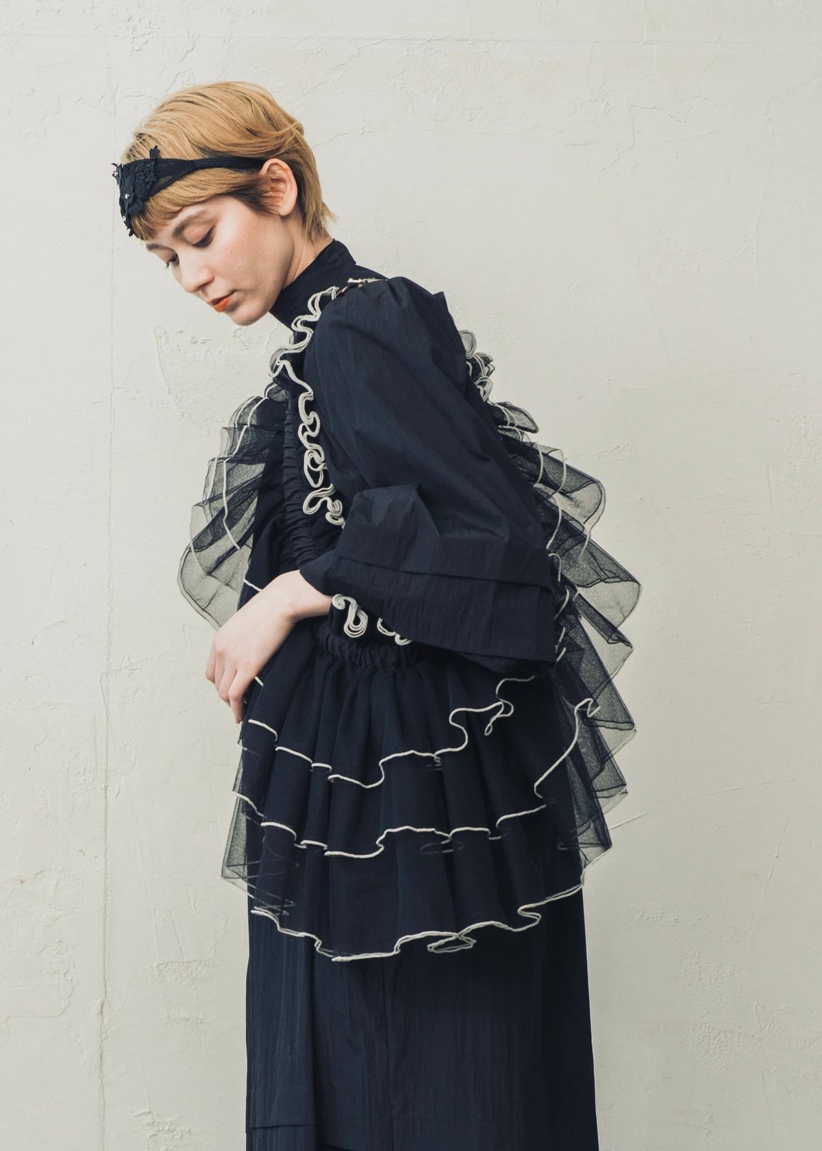DŌRA TIER Maxi | Ruffled Hidden Bag - MELLOW BLACK