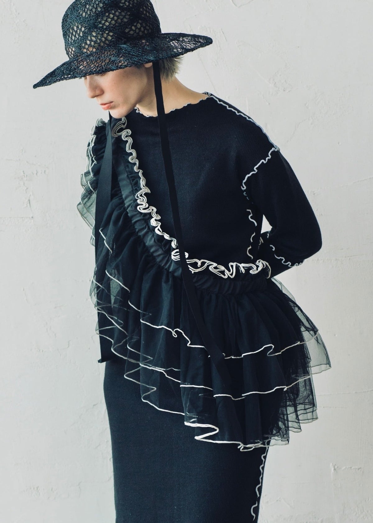 DŌRA TIER Maxi | Ruffled Hidden Bag - MELLOW BLACK
