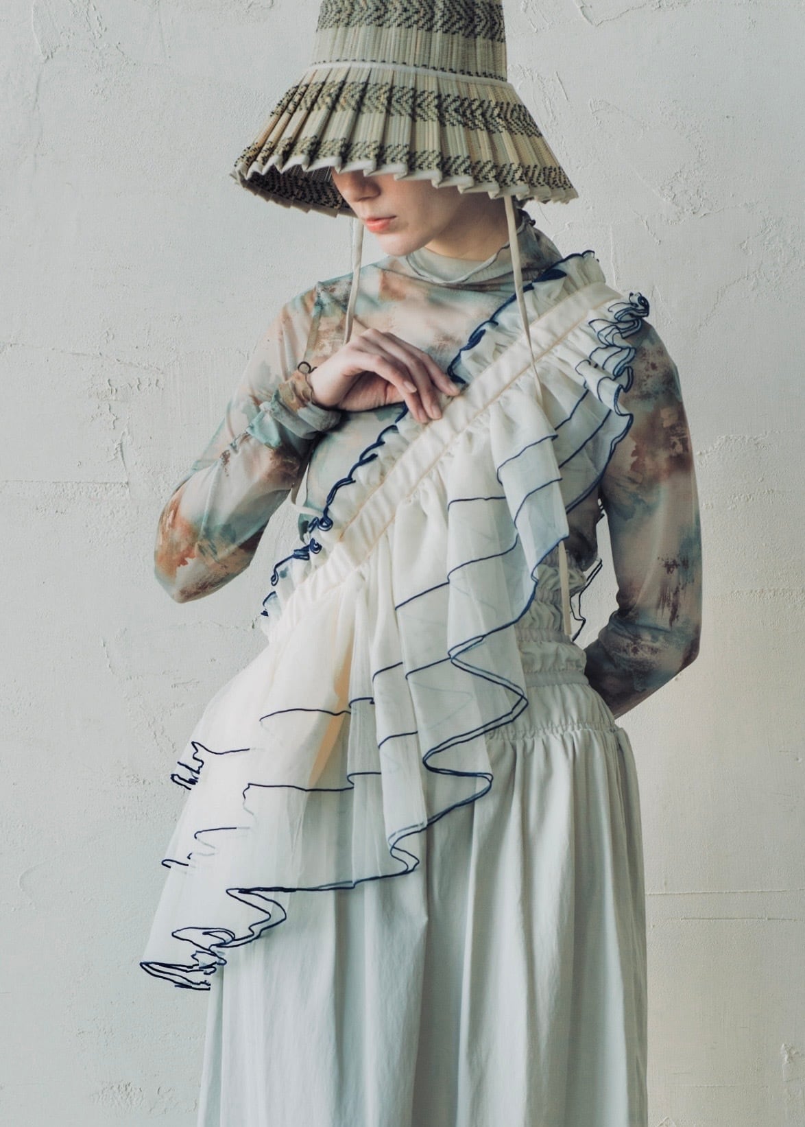DŌRA TIER Maxi | Ruffled Hidden Bag - SEA WHITE
