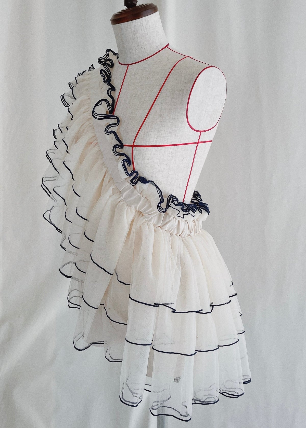 DŌRA TIER Maxi | Ruffled Hidden Bag - SEA WHITE