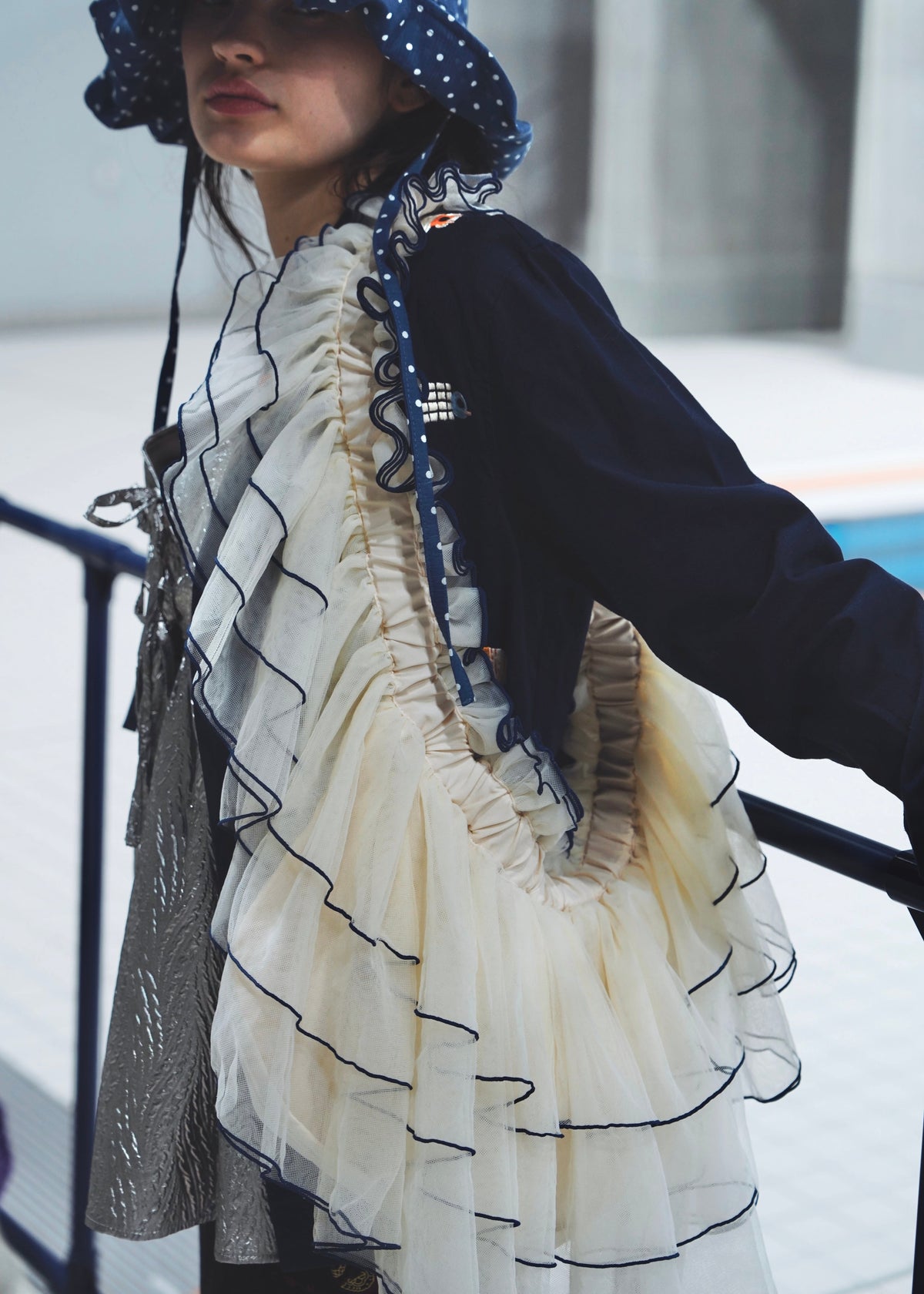 DŌRA TIER Maxi | Ruffled Hidden Bag - SEA WHITE