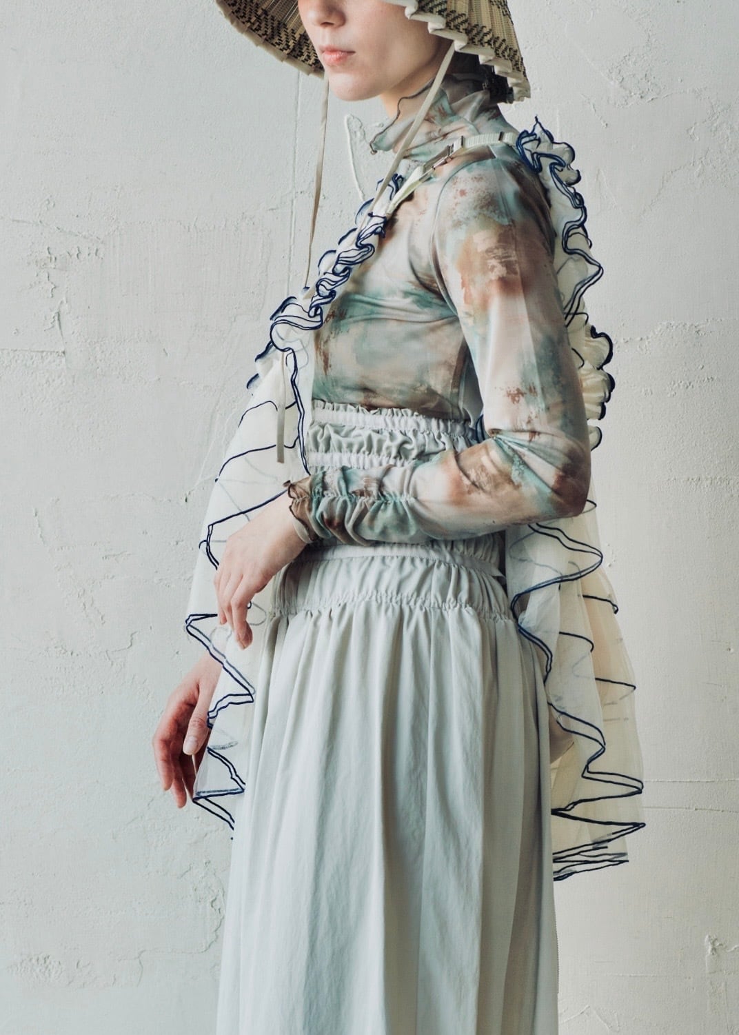 DŌRA TIER Maxi | Ruffled Hidden Bag - SEA WHITE