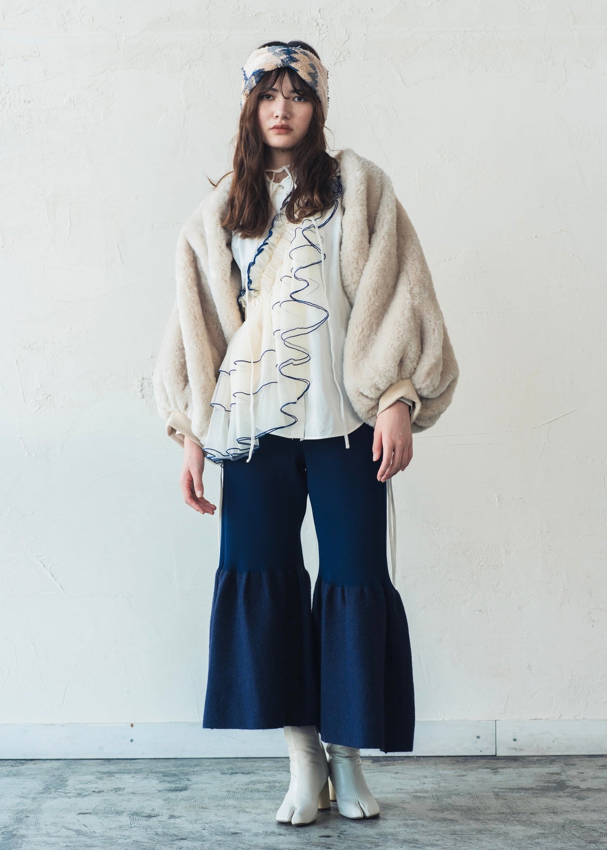 DŌRA TIER Maxi | Ruffled Hidden Bag - SEA WHITE