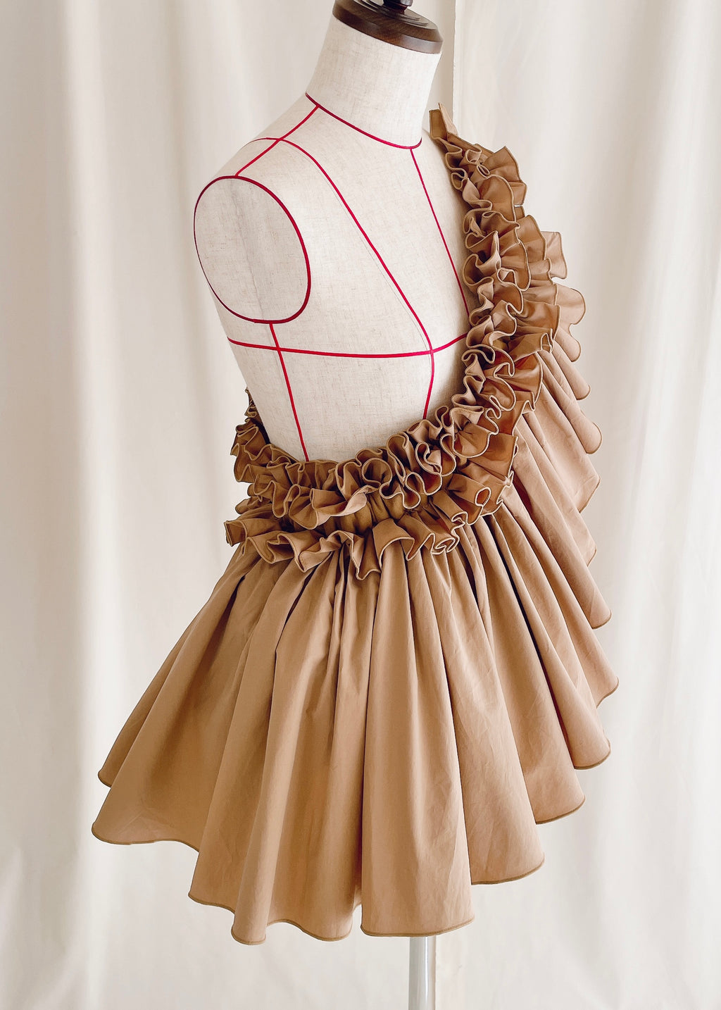 DŌRA NŌVA | Ruffled Hidden Bag - KHAKI