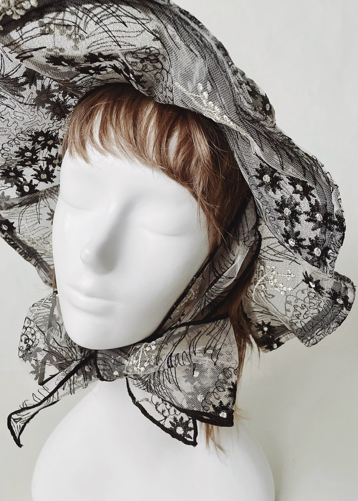 Astera Black | Embroidered Lace Veil Hat