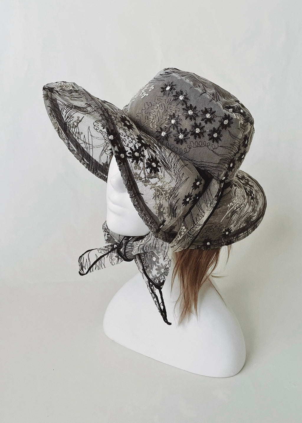Astera Black | Embroidered Lace Veil Hat