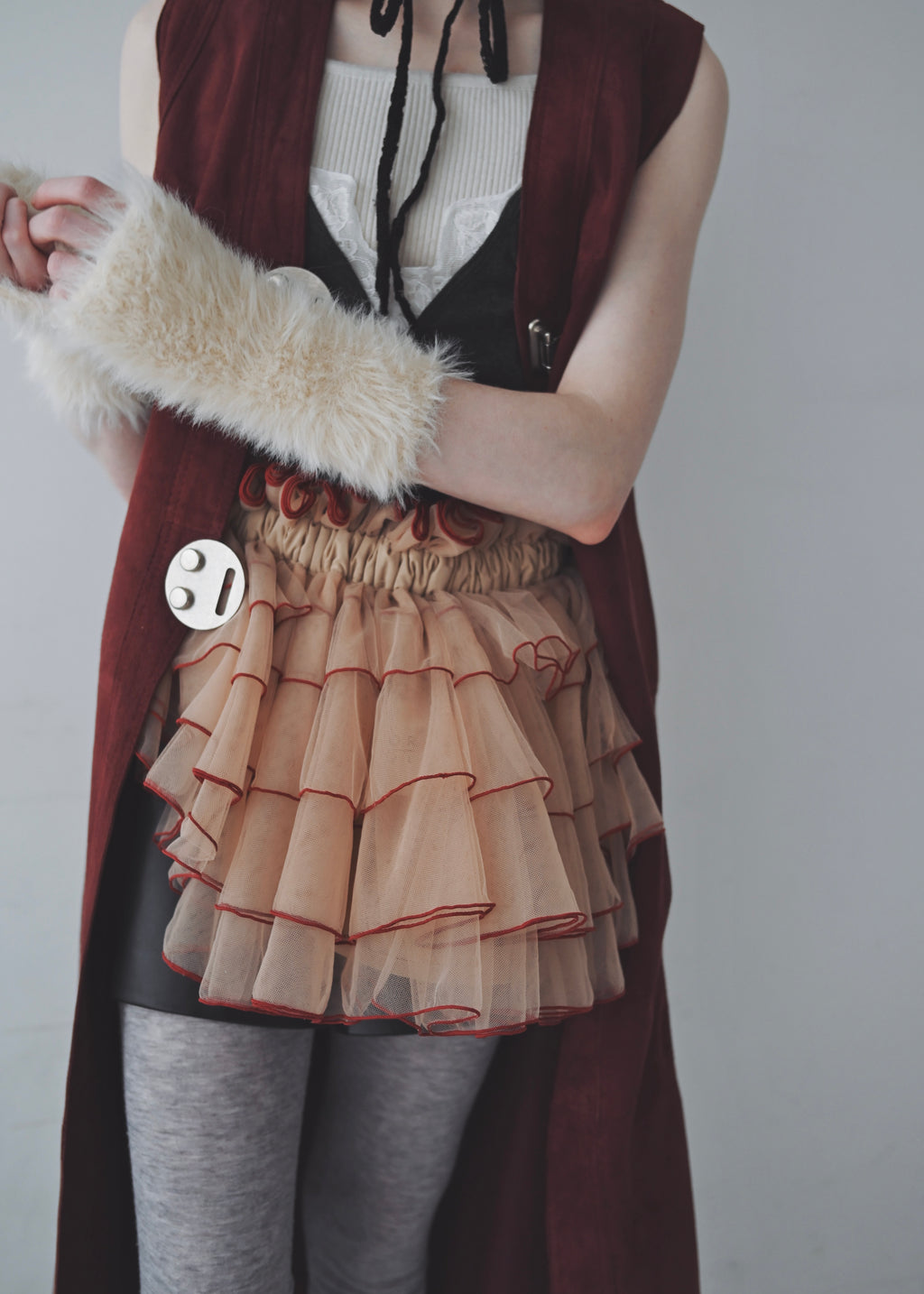 DŌRA TIÉRE | Ruffled Hidden Bag - FIG SANGRIA