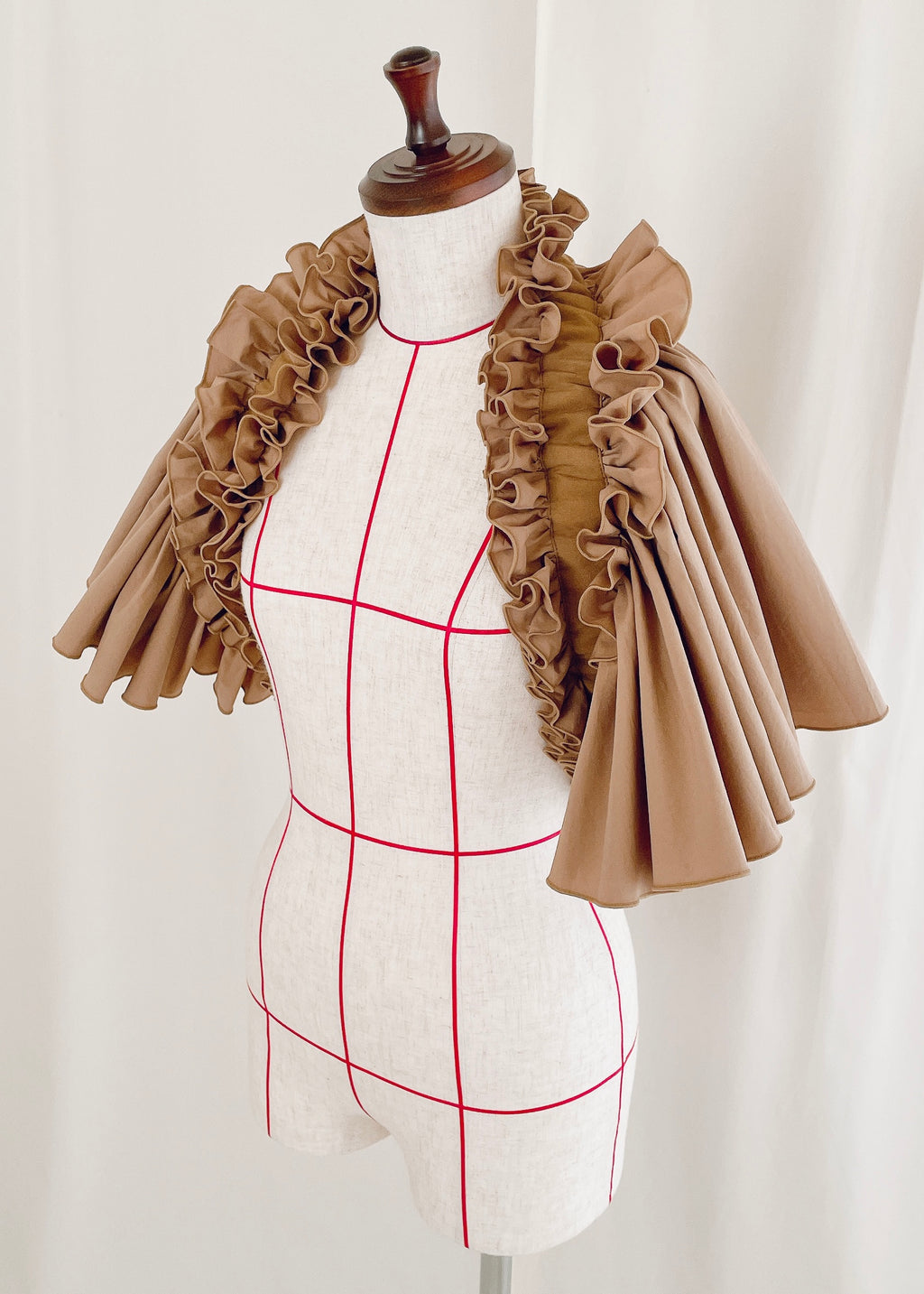 DŌRA NŌVA | Ruffled Hidden Bag - KHAKI