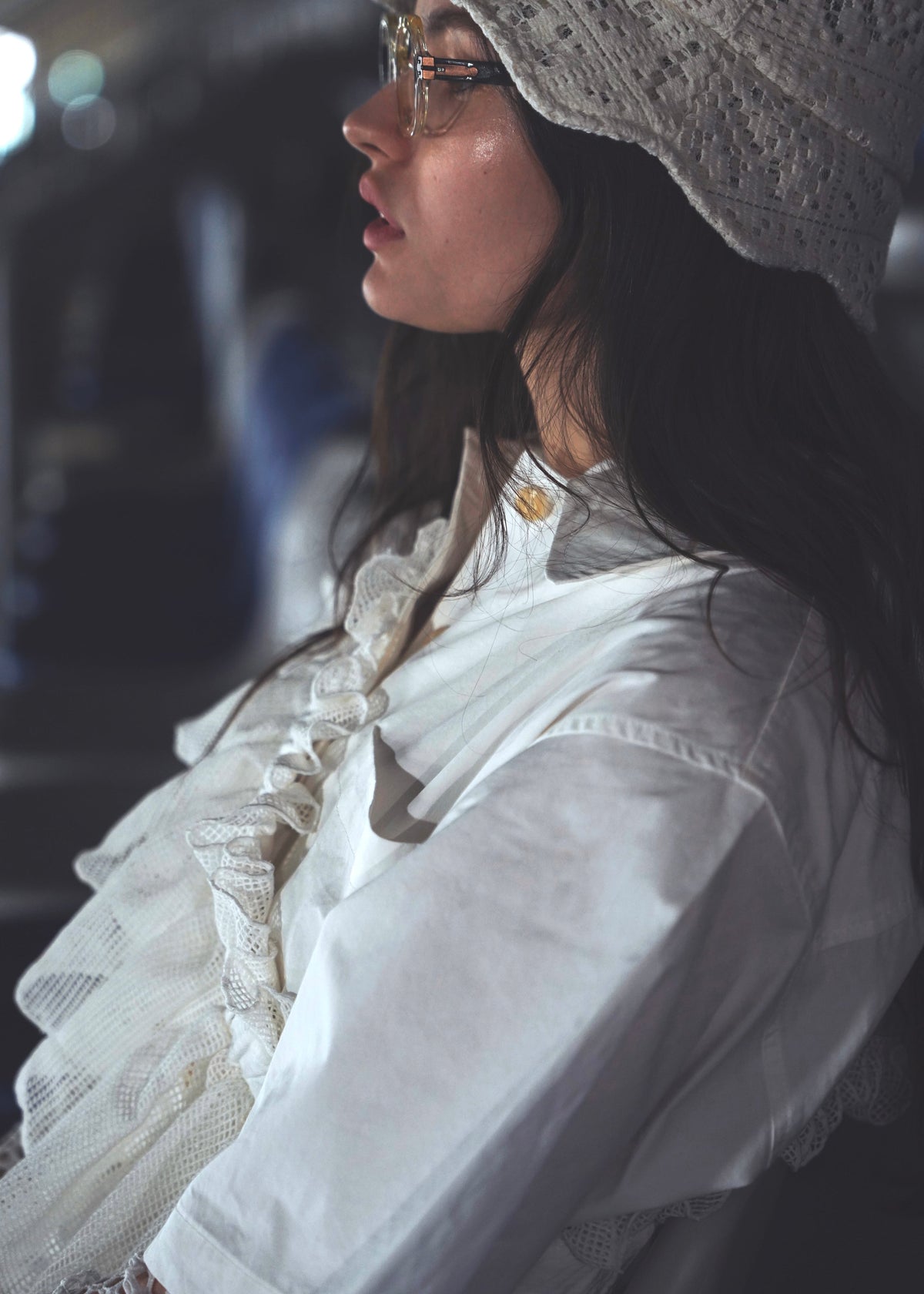 DŌRA LUX | Versatile Ruffled Bag - WHITE