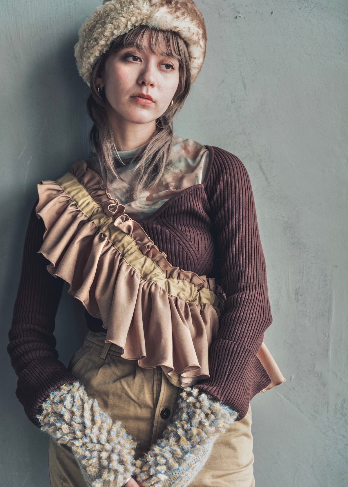 DŌRA | Versatile Ruffled Bag - SAND